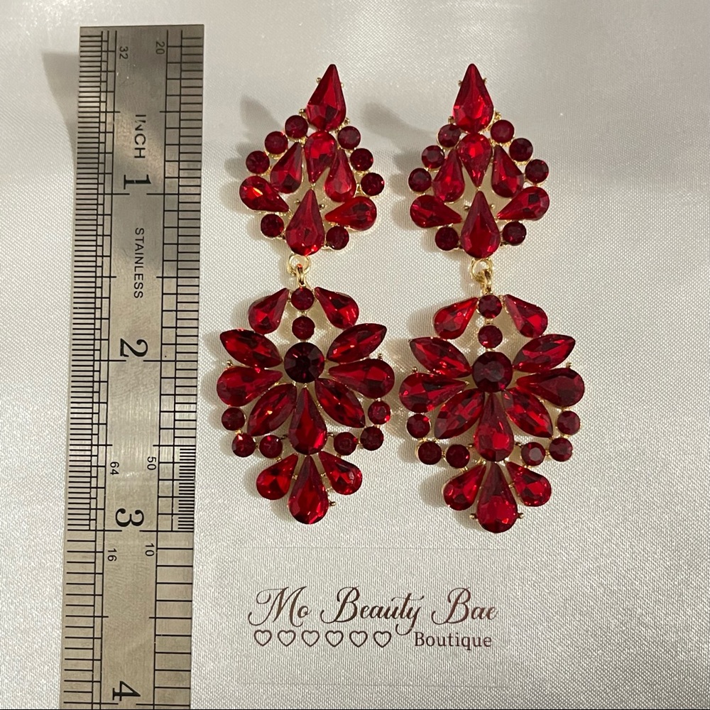 Elegant Red Statement Crystal Drop Earrings - Picture 3 of 6